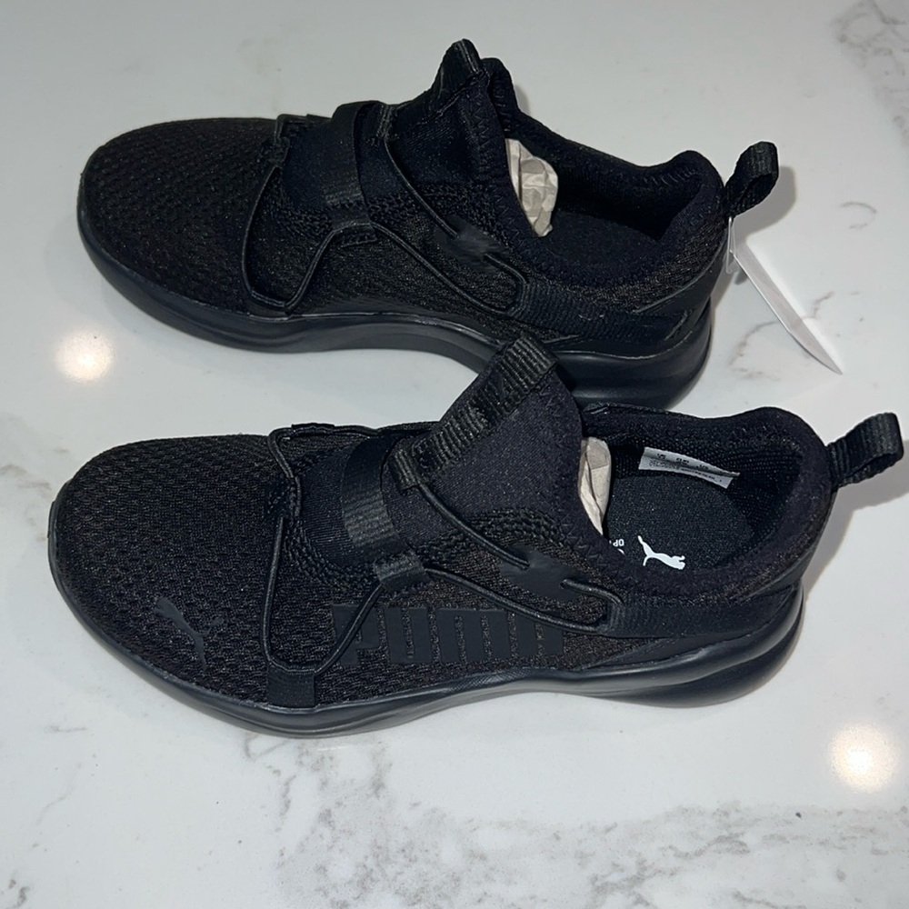 NWT size 12 PUMA boys sneakers